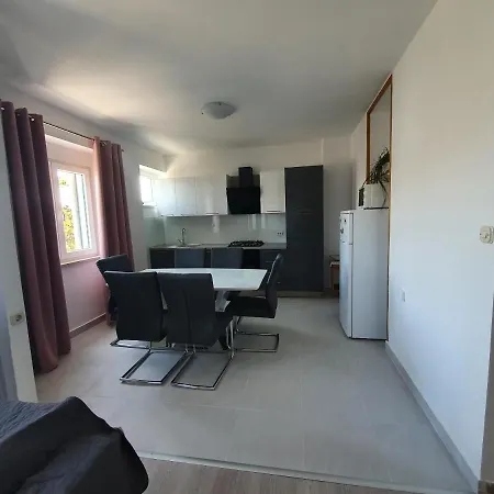 Ivica Apartment